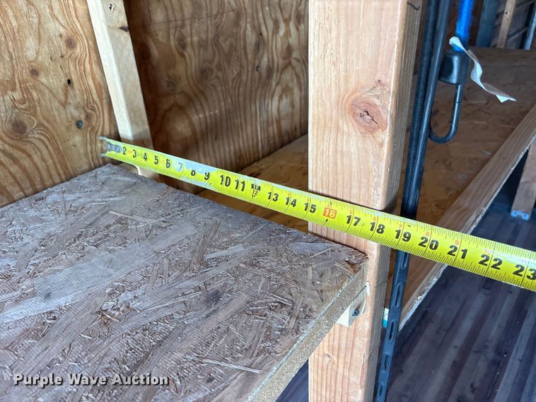 image for item DO5233 2000 Isuzu NPR box truck