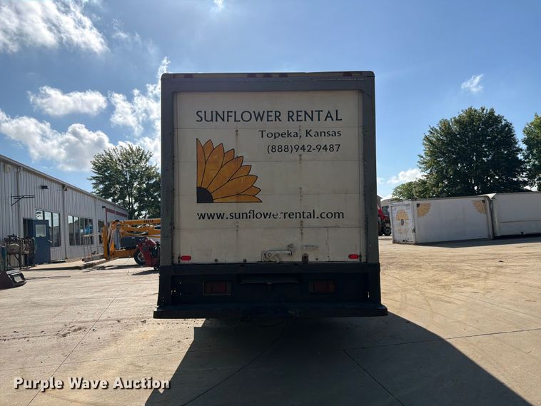 image for item DQ7764 1991 Isuzu NPR box truck