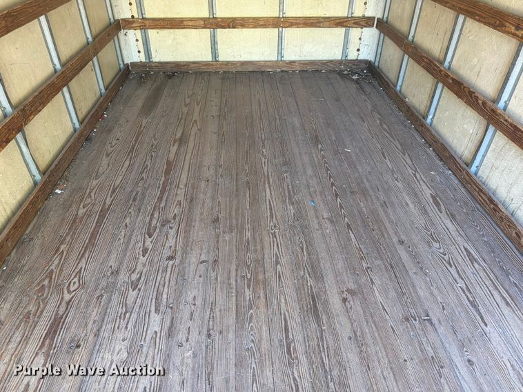image for item DQ7764 1991 Isuzu NPR box truck