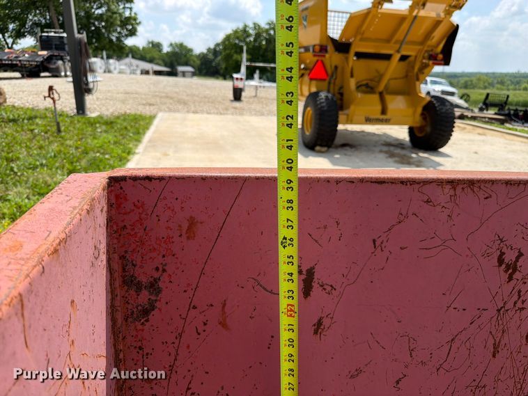 image for item DQ7766 Skid mounted dumpster