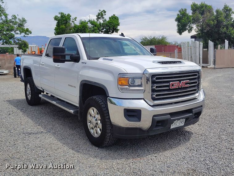 image for item DT0793 2018 GMC Sierra 2500HD Crew Cab pickup truck