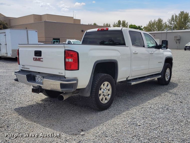 image for item DT0793 2018 GMC Sierra 2500HD Crew Cab pickup truck