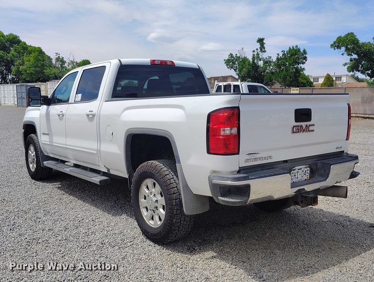 image for item DT0793 2018 GMC Sierra 2500HD Crew Cab pickup truck