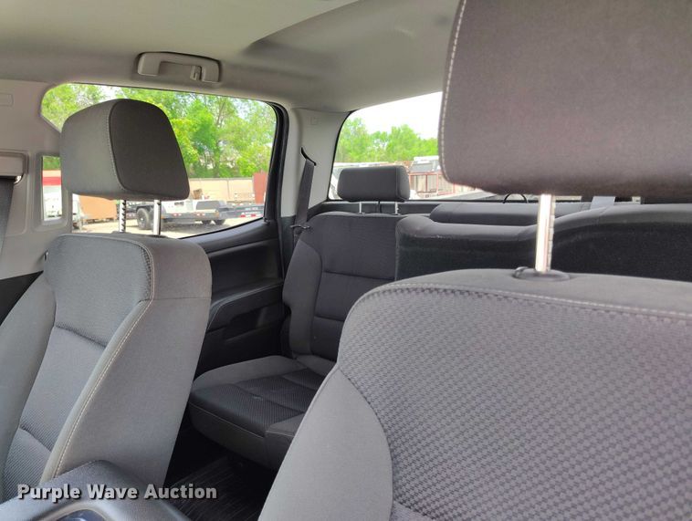 image for item DT0793 2018 GMC Sierra 2500HD Crew Cab pickup truck