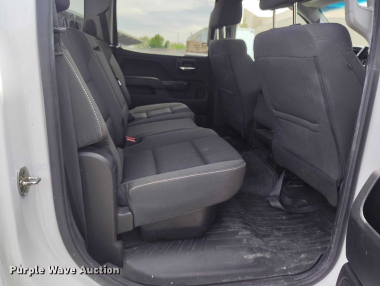 image for item DT0793 2018 GMC Sierra 2500HD Crew Cab pickup truck
