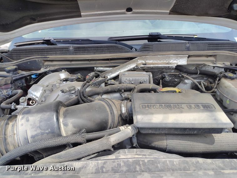 image for item DT0793 2018 GMC Sierra 2500HD Crew Cab pickup truck