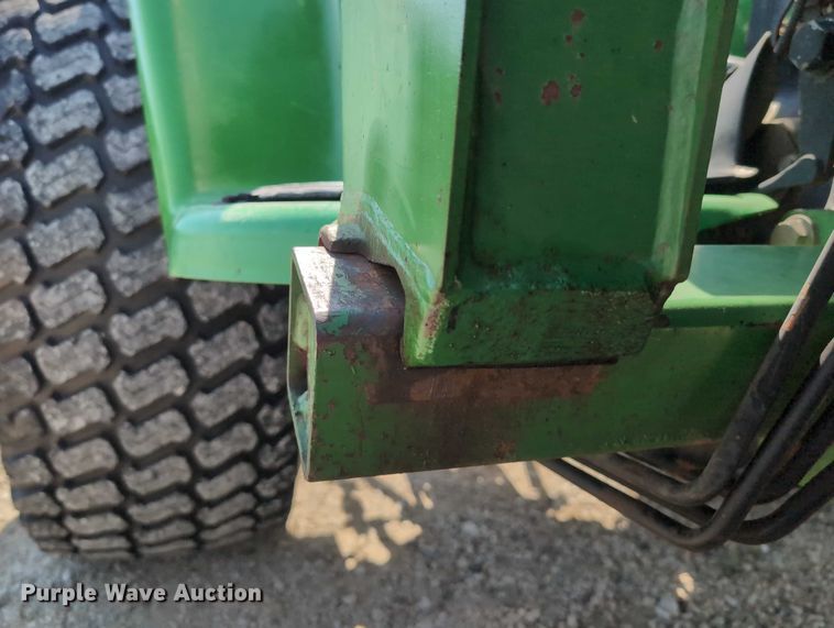 image for item DT1758 2000 John Deere 4700 MFWD tractor