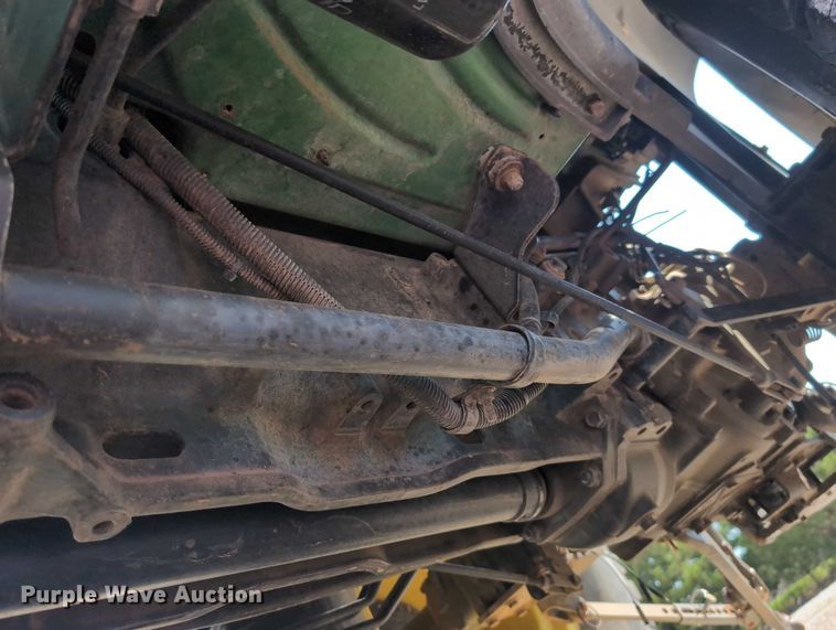 image for item DT1758 2000 John Deere 4700 MFWD tractor
