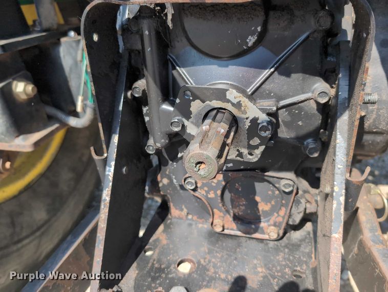 image for item DT1758 2000 John Deere 4700 MFWD tractor