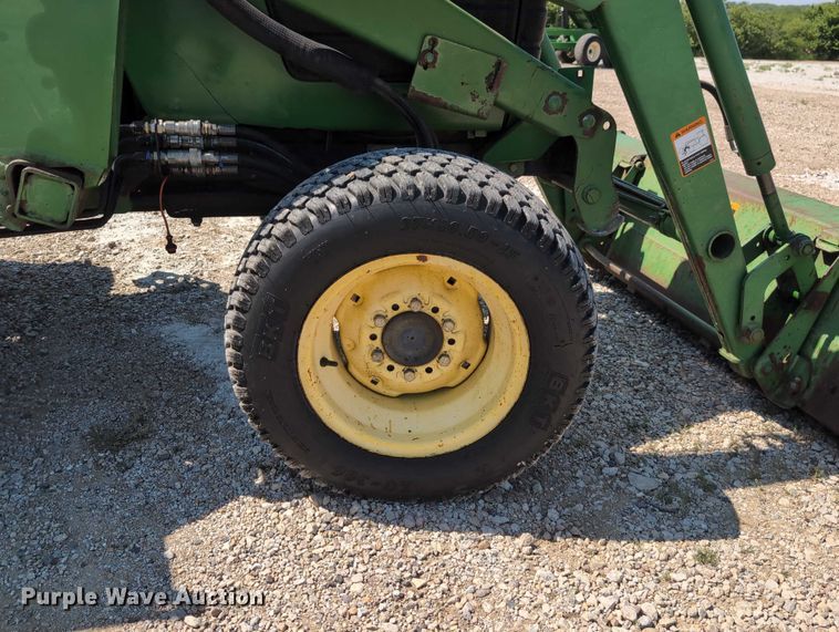 image for item DT1758 2000 John Deere 4700 MFWD tractor