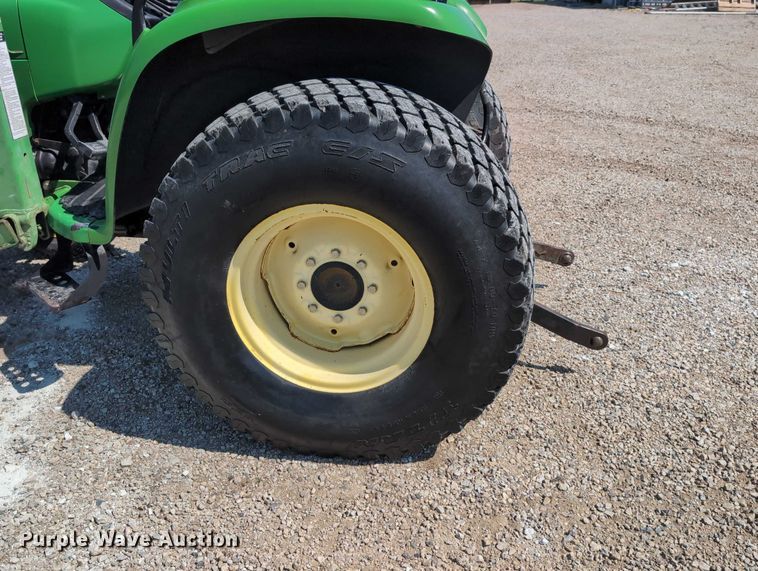 image for item DT1758 2000 John Deere 4700 MFWD tractor