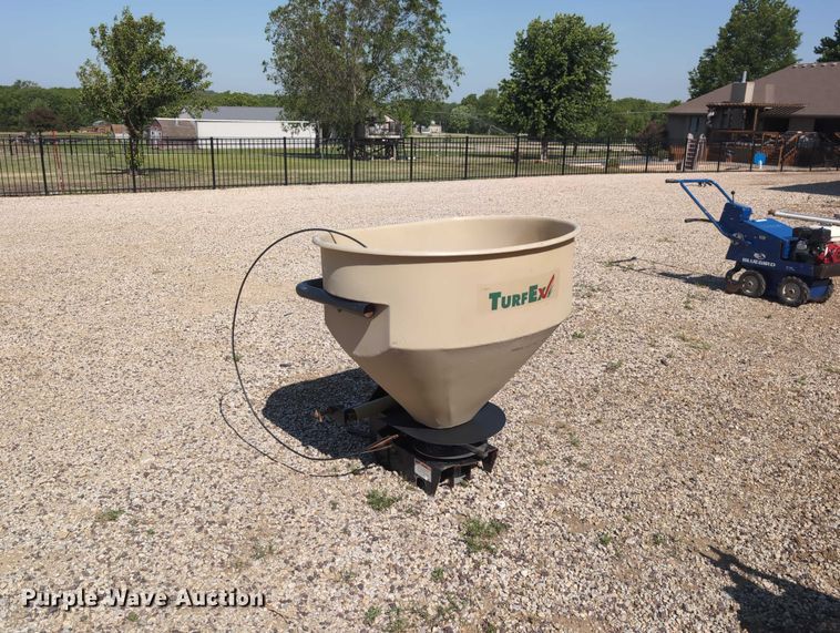 image for item DT1759 Ag equipment