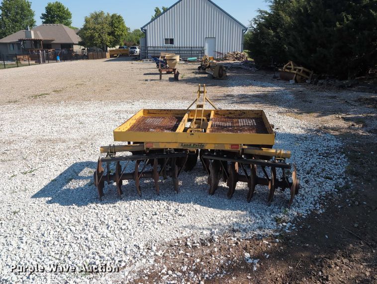 image for item DT1761 Land Pride DH1572 tandem disk
