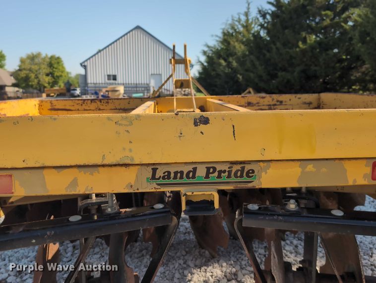 image for item DT1761 Land Pride DH1572 tandem disk
