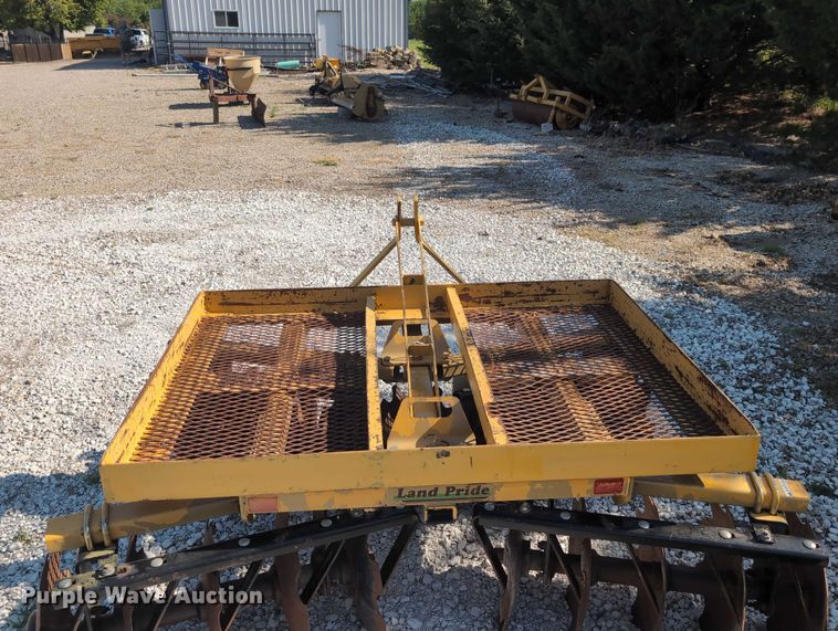 image for item DT1761 Land Pride DH1572 tandem disk