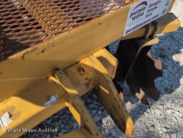 image for item DT1761 Land Pride DH1572 tandem disk