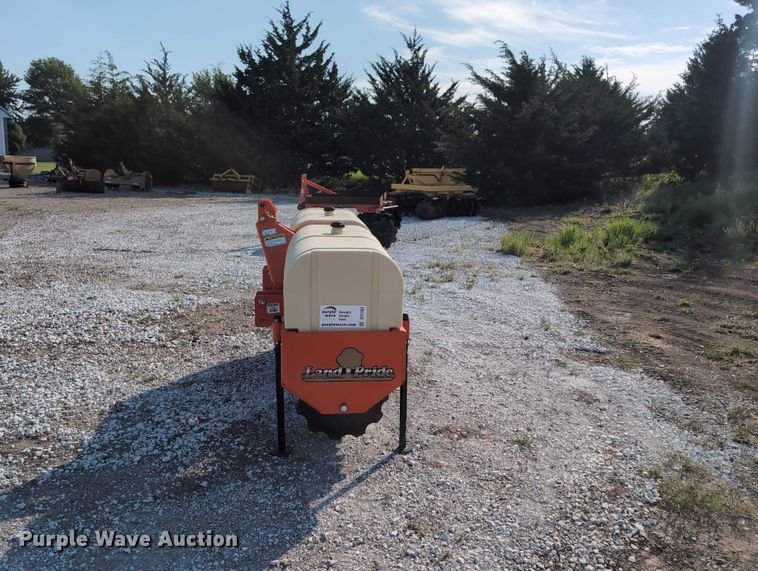 image for item DT1763 Land Pride CR2572 straw crimper