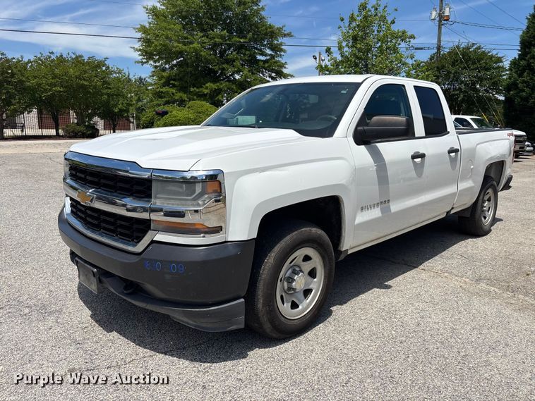 image for item DU6271 2018 Chevrolet Silverado 1500 Crew Cab pickup truck