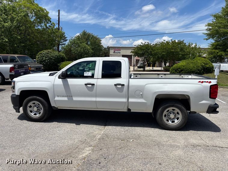 image for item DU6271 2018 Chevrolet Silverado 1500 Crew Cab pickup truck