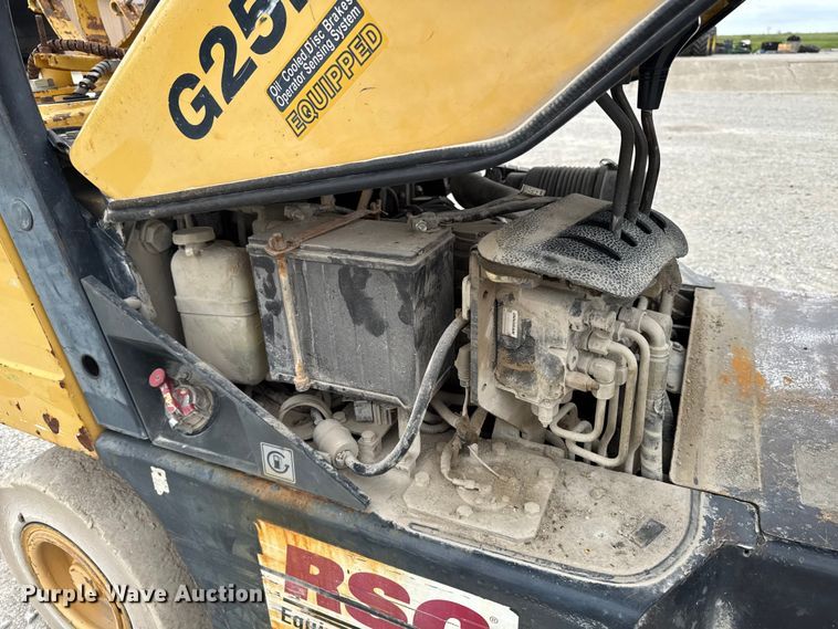 image for item DV2000 Doosan G25E-3 forklift