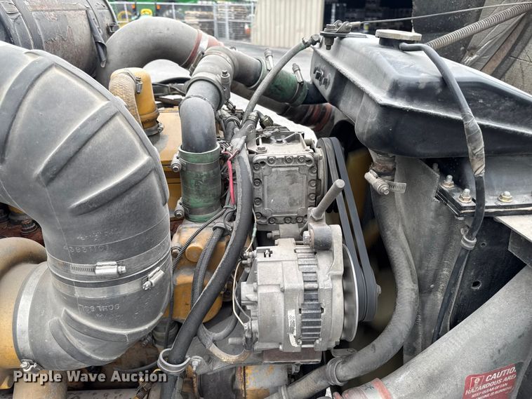 image for item DV2001 1994 Kenworth T800B semi truck
