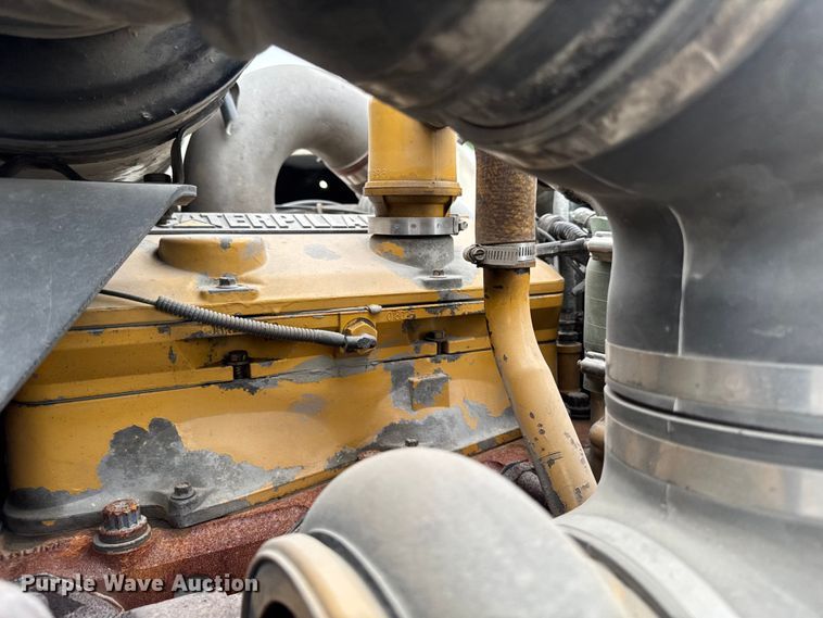 image for item DV2001 1994 Kenworth T800B semi truck