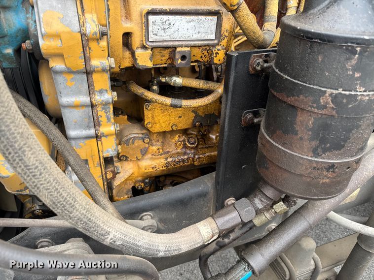 image for item DV2001 1994 Kenworth T800B semi truck