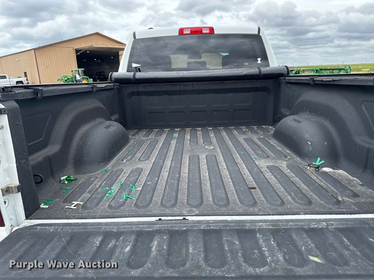 image for item DV2002 2019 RAM 1500 Ext. Cab pickup truck