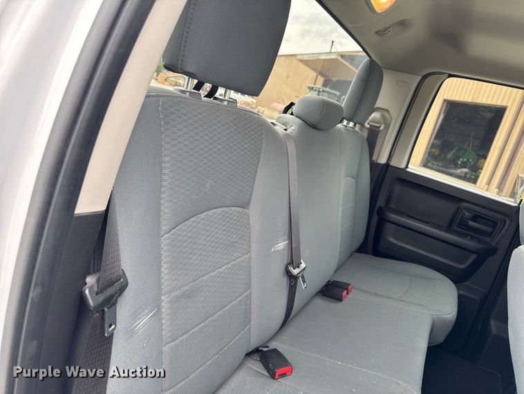 image for item DV2002 2019 RAM 1500 Ext. Cab pickup truck