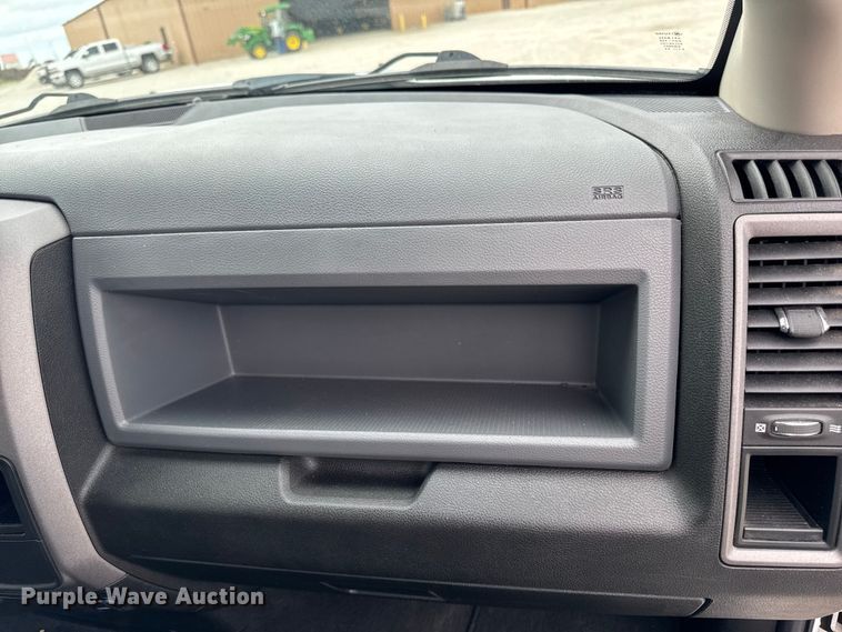 image for item DV2002 2019 RAM 1500 Ext. Cab pickup truck