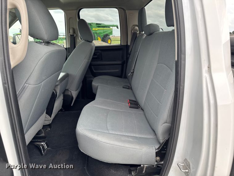 image for item DV2002 2019 RAM 1500 Ext. Cab pickup truck