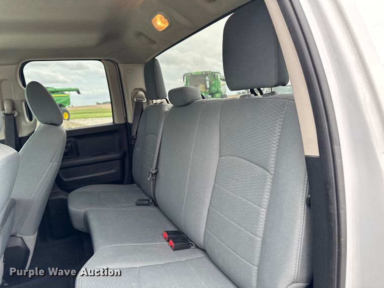 image for item DV2002 2019 RAM 1500 Ext. Cab pickup truck