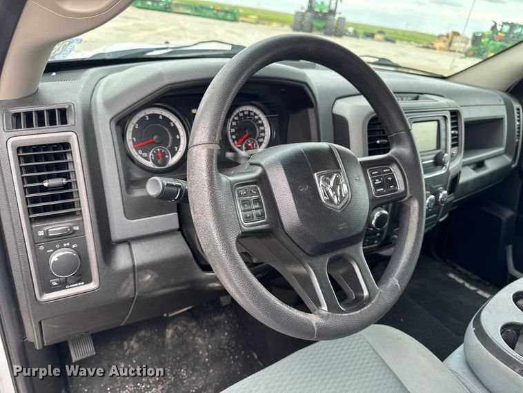 image for item DV2002 2019 RAM 1500 Ext. Cab pickup truck