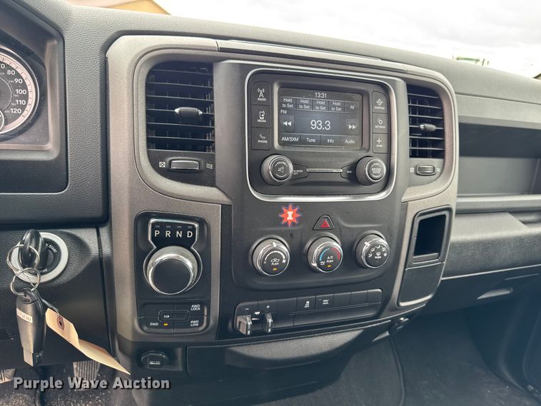 image for item DV2002 2019 RAM 1500 Ext. Cab pickup truck