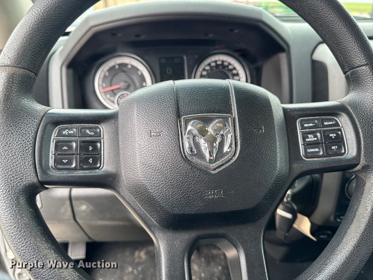 image for item DV2002 2019 RAM 1500 Ext. Cab pickup truck