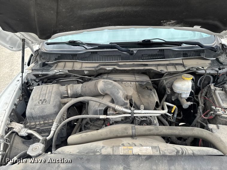 image for item DV2002 2019 RAM 1500 Ext. Cab pickup truck