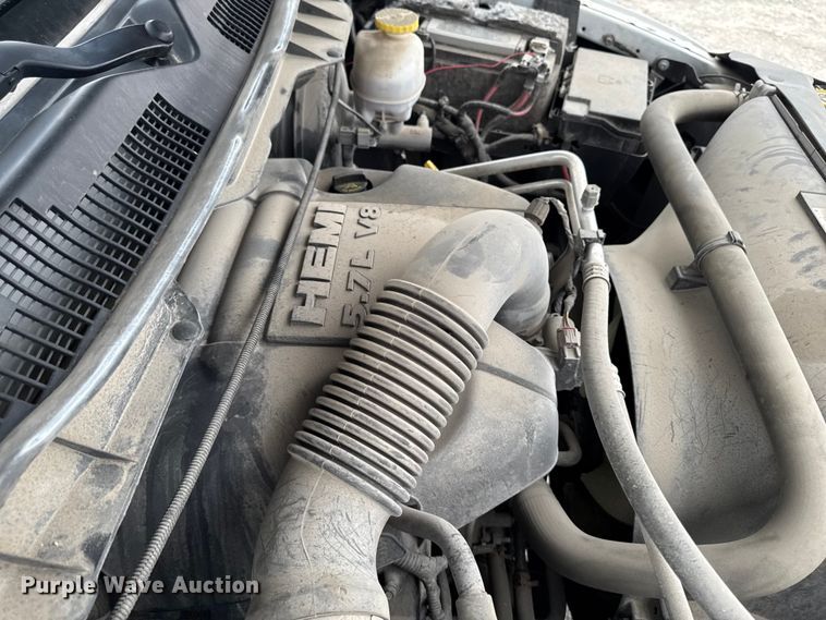 image for item DV2002 2019 RAM 1500 Ext. Cab pickup truck
