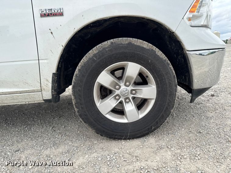image for item DV2002 2019 RAM 1500 Ext. Cab pickup truck