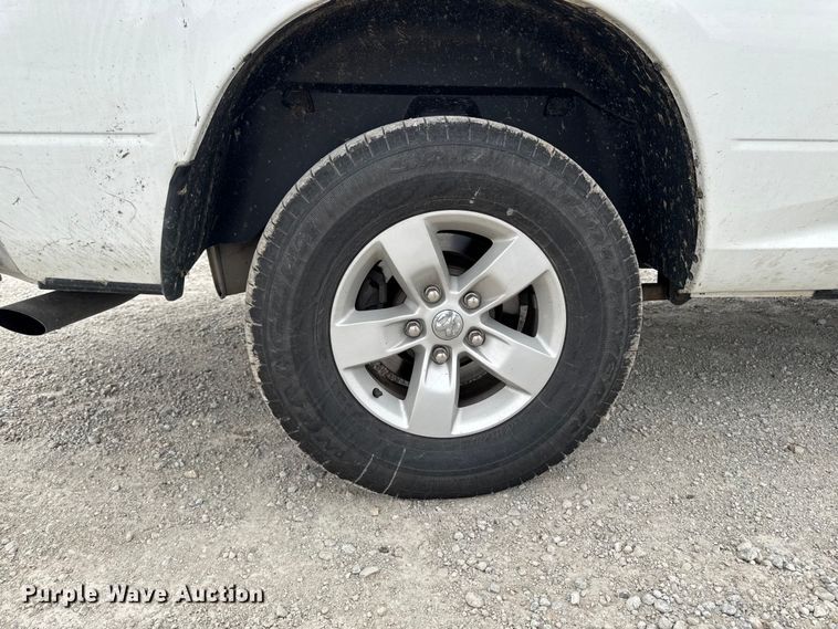 image for item DV2002 2019 RAM 1500 Ext. Cab pickup truck