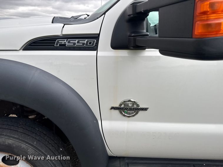 image for item DV2003 2013 Ford F550 Super Duty XL flatbed truck