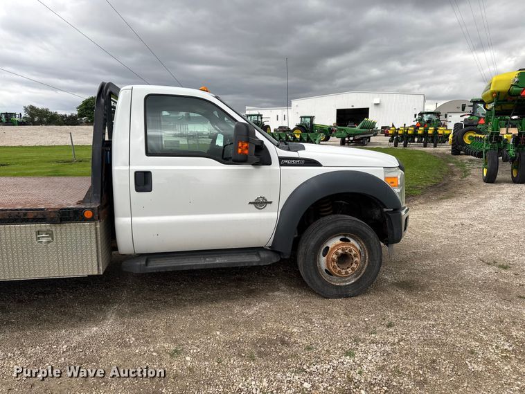 image for item DV2003 2013 Ford F550 Super Duty XL flatbed truck