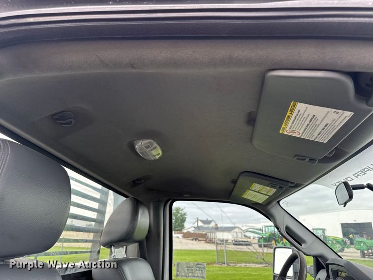 image for item DV2003 2013 Ford F550 Super Duty XL flatbed truck