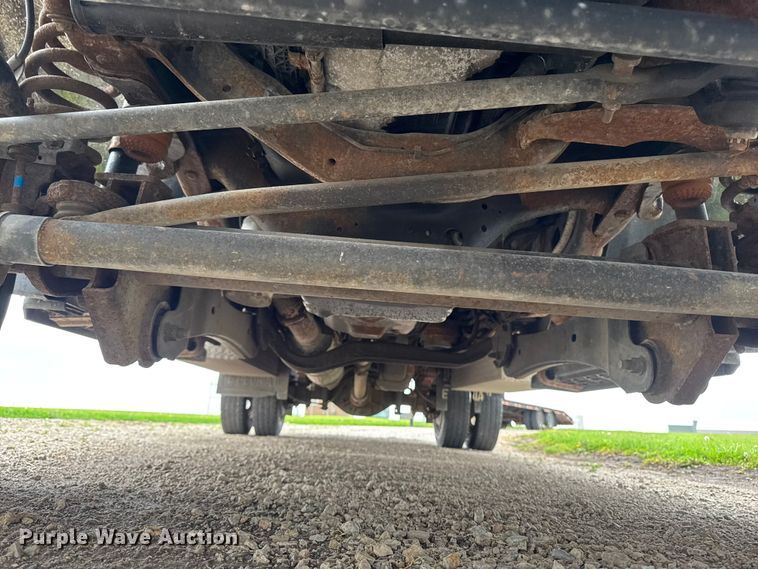 image for item DV2003 2013 Ford F550 Super Duty XL flatbed truck