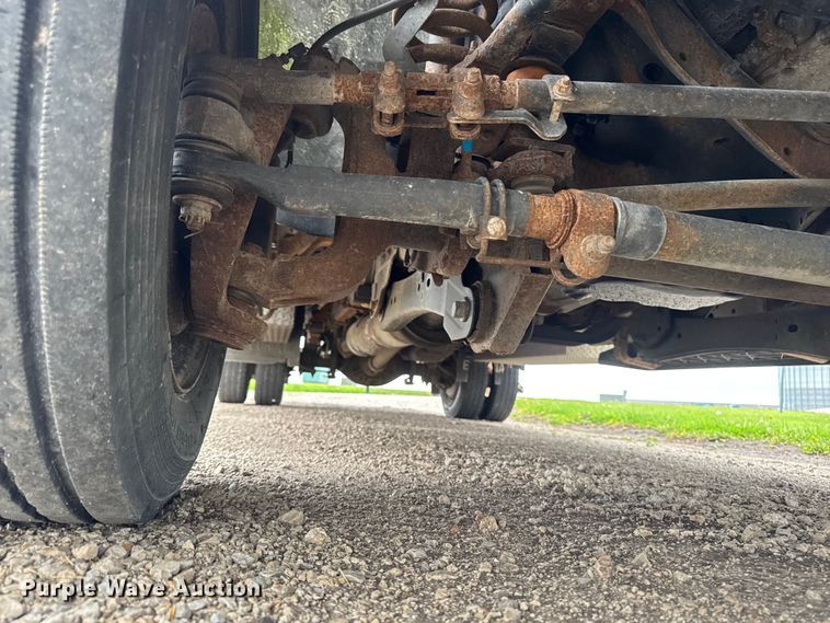 image for item DV2003 2013 Ford F550 Super Duty XL flatbed truck