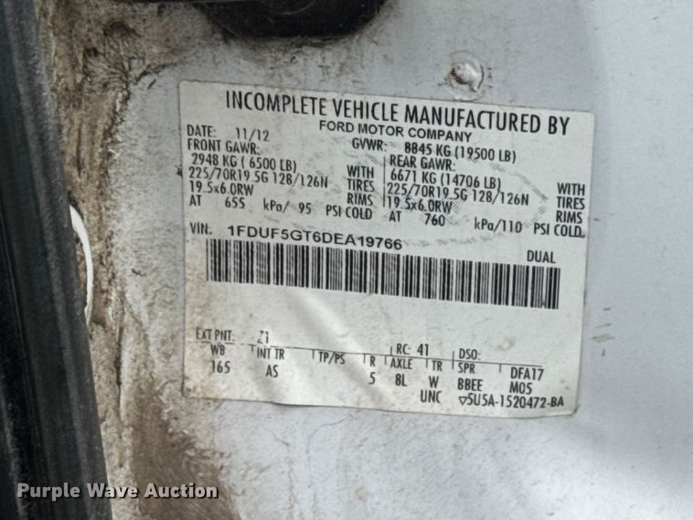 image for item DV2003 2013 Ford F550 Super Duty XL flatbed truck