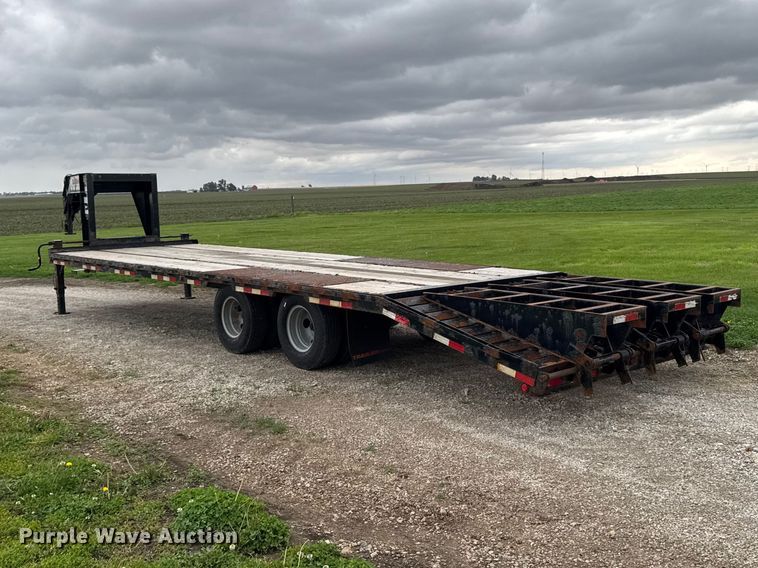 image for item DV2004 2018 Trailerman Trailers HHG8255F20 equipment trailer