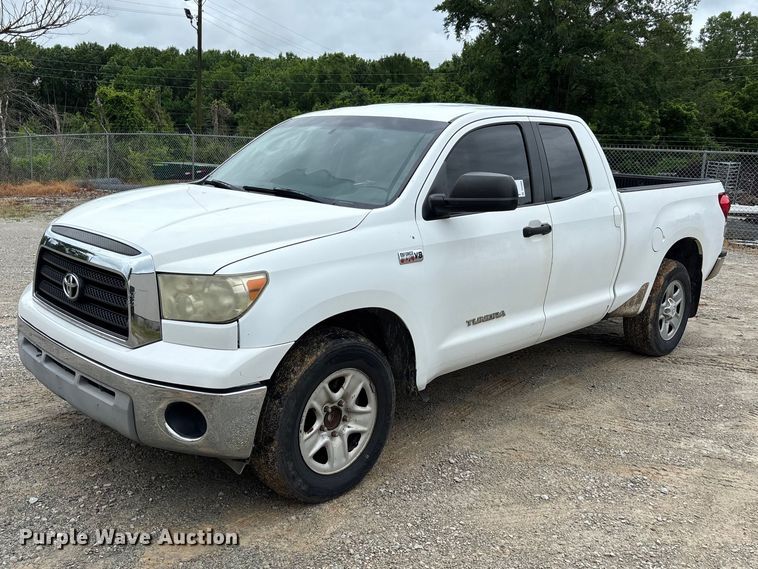 image for item DV4360 2008 Toyota Tundra Ext. Cab pickup truck