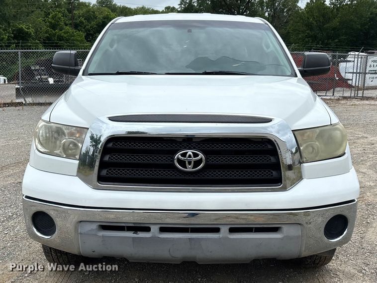 image for item DV4360 2008 Toyota Tundra Ext. Cab pickup truck