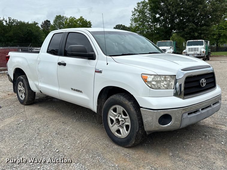 image for item DV4360 2008 Toyota Tundra Ext. Cab pickup truck