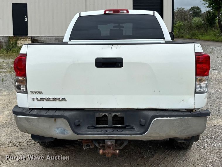image for item DV4360 2008 Toyota Tundra Ext. Cab pickup truck